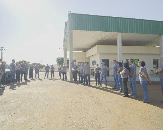 Produtores Destaque 2024 visitam as unidades da Friella