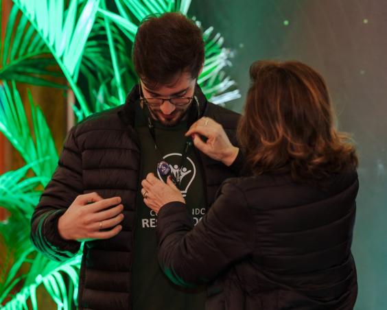 Liderar o presente. Construir o futuro.