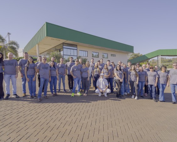 Produtores Destaque 2024 visitam as unidades da Friella