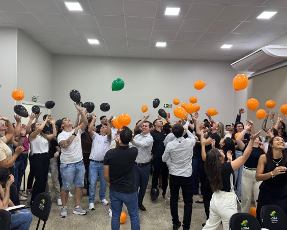 Friella realiza encerramento do treinamento de monitores c