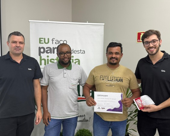 Friella realiza encerramento do treinamento de monitores c