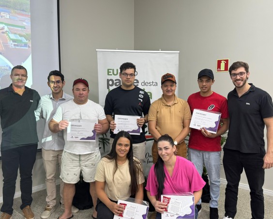 Friella realiza encerramento do treinamento de monitores c