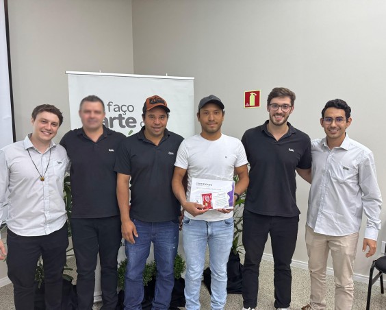 Friella realiza encerramento do treinamento de monitores c