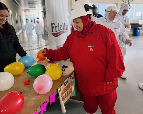 Friella celebra a tradição com Festa Junina especial para seus colaboradores