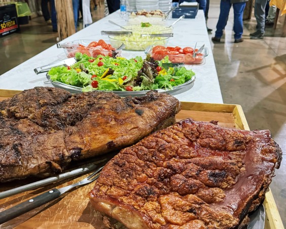 Encontro com produtores reforça importância da biosseguridade e vacinação nas granjas