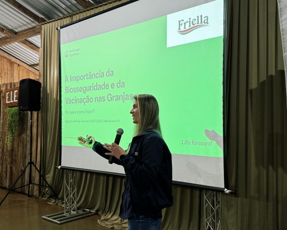 Encontro com produtores reforça importância da biosseguridade e vacinação nas granjas