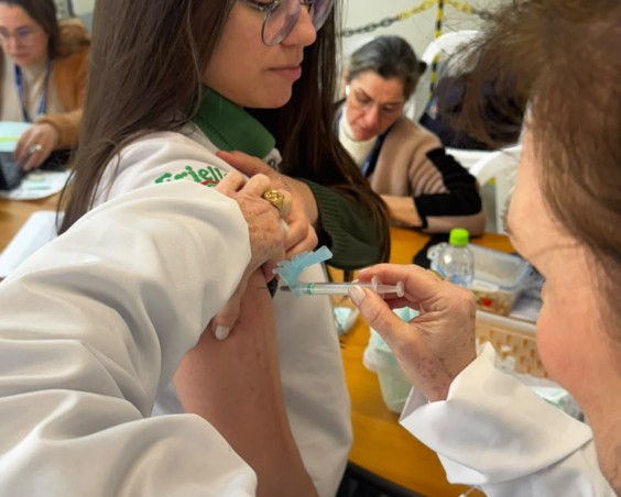 Friella promove campanha de vacinação para colaboradores